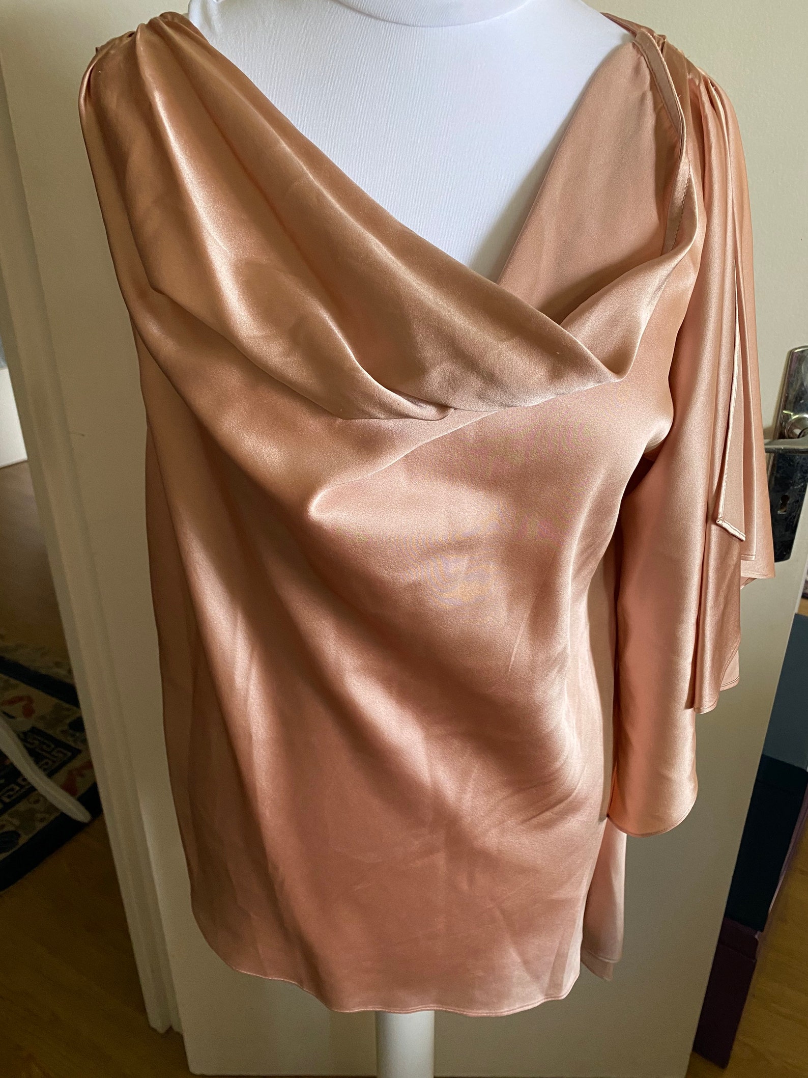 Magnifique drapé Halston Heritage couleur charmeuse rose pâle Etsy