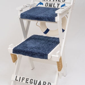 Lifeguard chair cat tower 22 w X 27 d X 42 h image 4