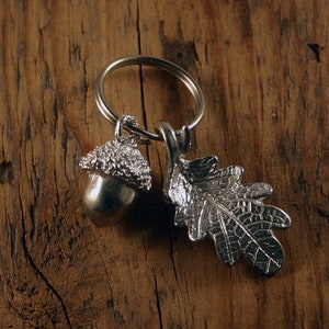 Acorn and Oak Leaf Key Ring Bright