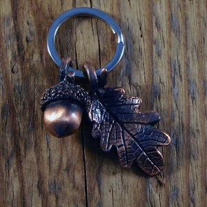 Acorn and Oak Leaf Key Ring Copper oxide