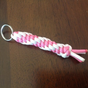 Paracord keychain