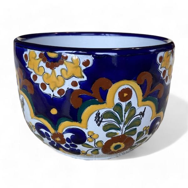 Greek Folk Art, Decorative Fish Art, Colorful Tureen Soup Bowl, Mediterranean Décor, Greek Art Designs, Folk Art Aesthetic, Artful Pottery