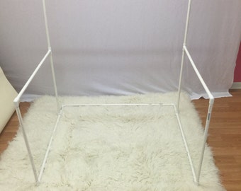 Newborn Backdrop and Blanket Stand INSTRUCTIONS (Video & Guide)