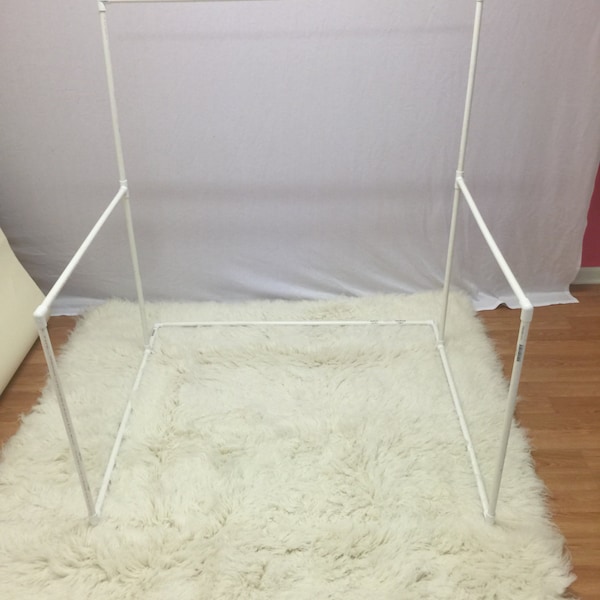 Newborn Backdrop and Blanket Stand INSTRUCTIONS (Video & Guide)