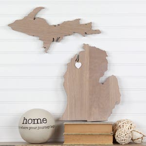 Letrero de madera recortado con la forma del estado de Michigan. Placa rústica moderna de estilo rústico. Inauguración de casa, libro de visitas de boda, aniversario, man cave.