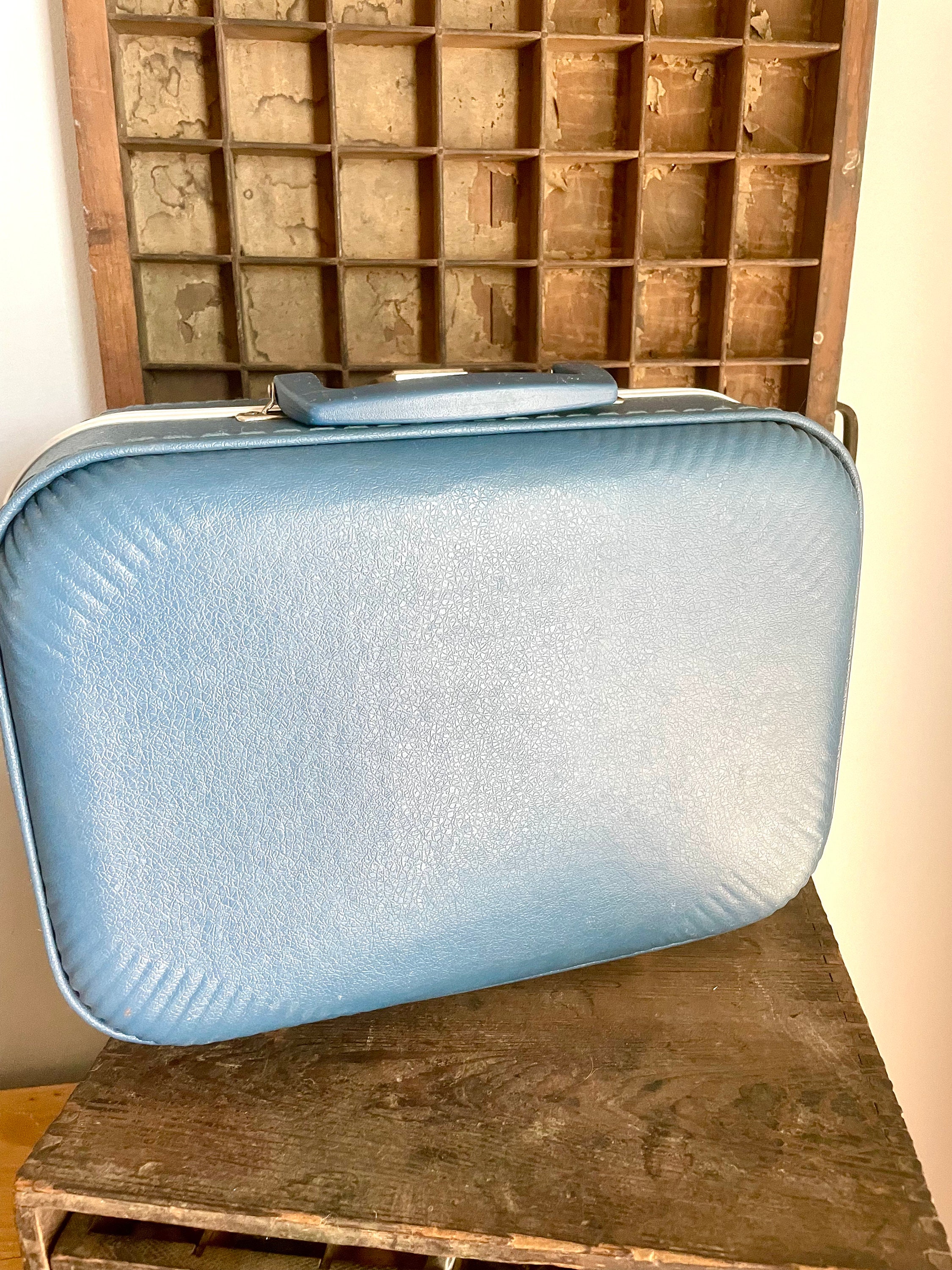 Grandma's house suitcase new arrivals