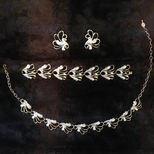 Sarah Coventry Frosted Feathers, Designer Demi-Parure Set