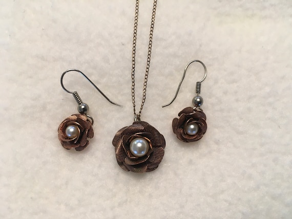 Vintage Coppercraft Guild Flower Necklace & Earrin