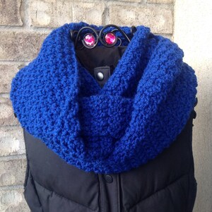 Women&#39;s Teens Crocheted Cowl Infinity Scarf Snood Neckwarmer The Arielle Cowl