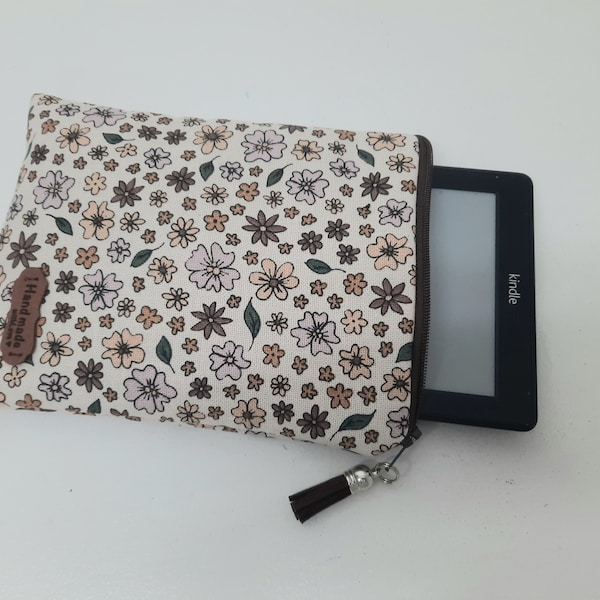 Housse molletonnée fleuris kindle