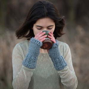 Chunky Knit Fingerless Gloves - Knitted Wrist Warmers - Fingerless Mittens - Texting Gloves