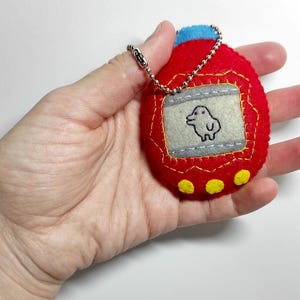 PDF-Schnittmuster und Anleitung aus Filz – Tamagotchi-Ornament, virtuelles Haustier, basierend auf der klassischen japanischen Version Bild 5