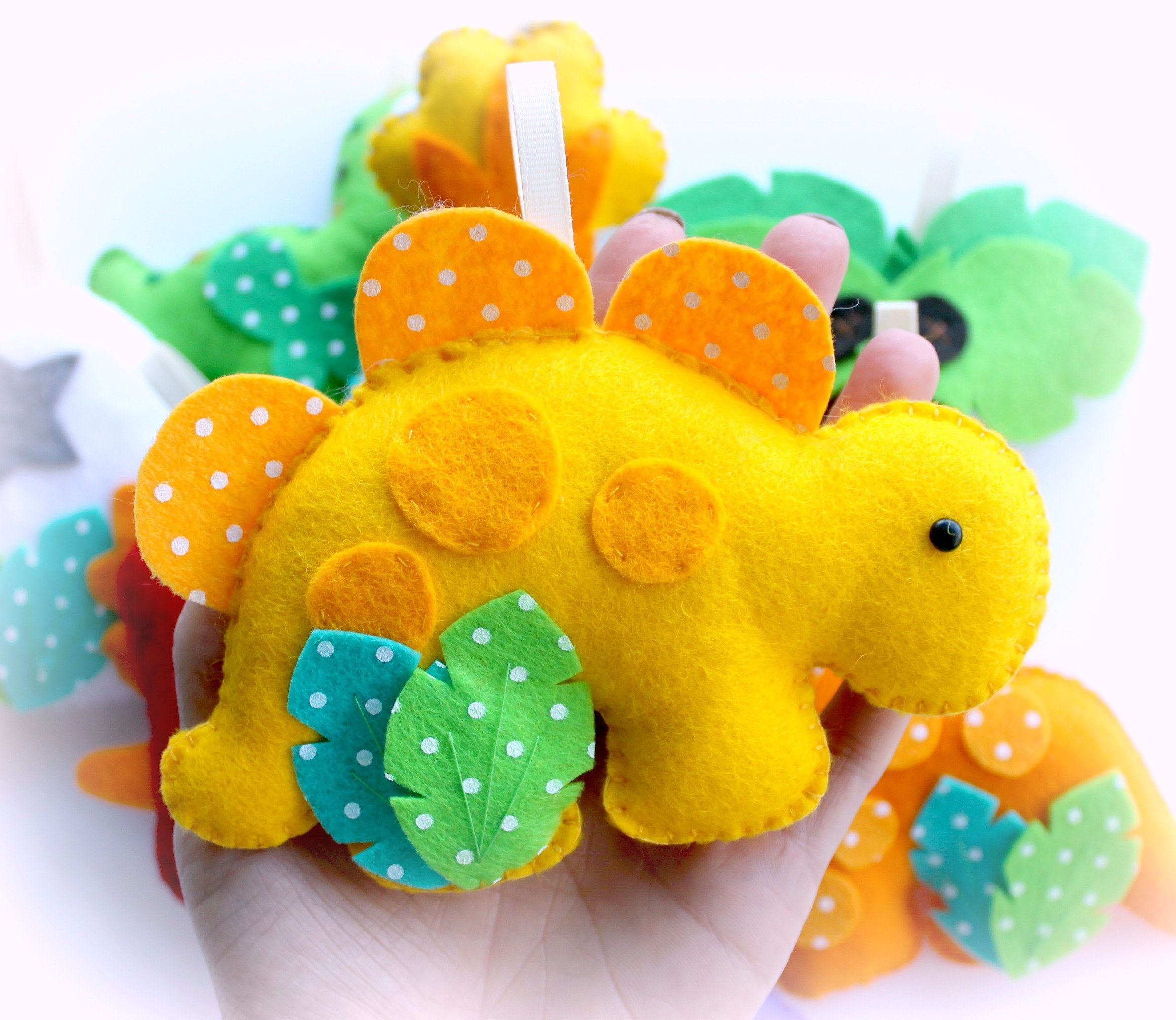 Make Your Own Felt Dinosaur Garland Kit. Felt Decorations. Etsy UK