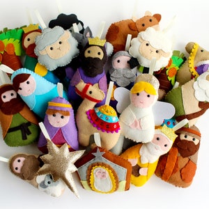 Make Your Own Felt Nativity Advent Garland kit, sewing kit to make a set of 24 festive felt decorations, Advent calendar, heirloom ornaments