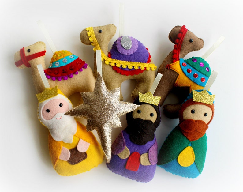 Make Your Own Felt Nativity Advent Garland Kit Sewing Kit to Etsy UK