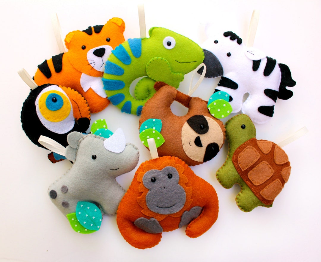 Make Your Own Felt Jungle Garland Kit, Sewing Kit and Pattern for 8