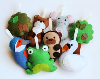 Felt Riverbank Garland decorations. Choice of 8 designs. Felt mouse, otter, swan, kingfisher, stoat, frog, trees.