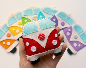 Make Your Own Felt Rainbow Camper Van Garland Kit. Felt decorations. Sewing pattern. Felt garland. Felt Rainbow