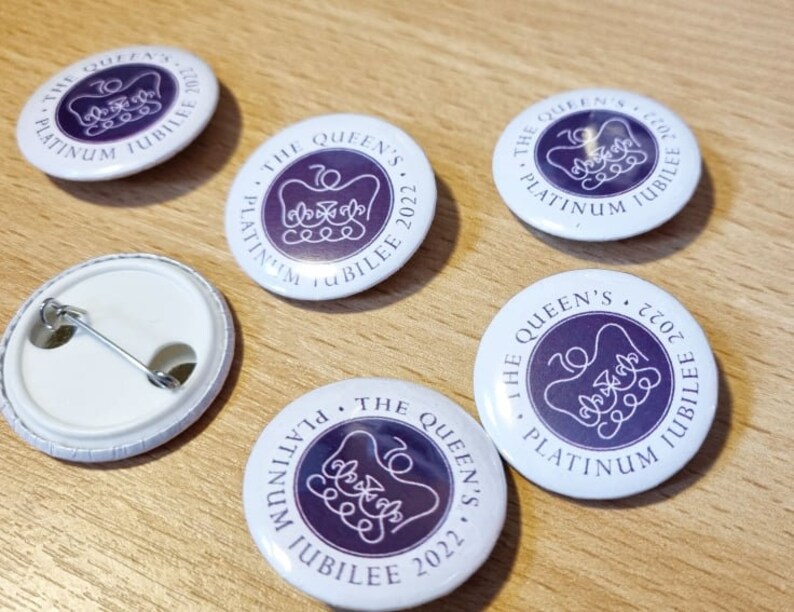 Queen's Platinum Jubilee Souvenirs Etsy Canada