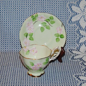 Beautiful Rare Circa 1927, Royal Albert Crown China, Bone China, Teacup And Saucer