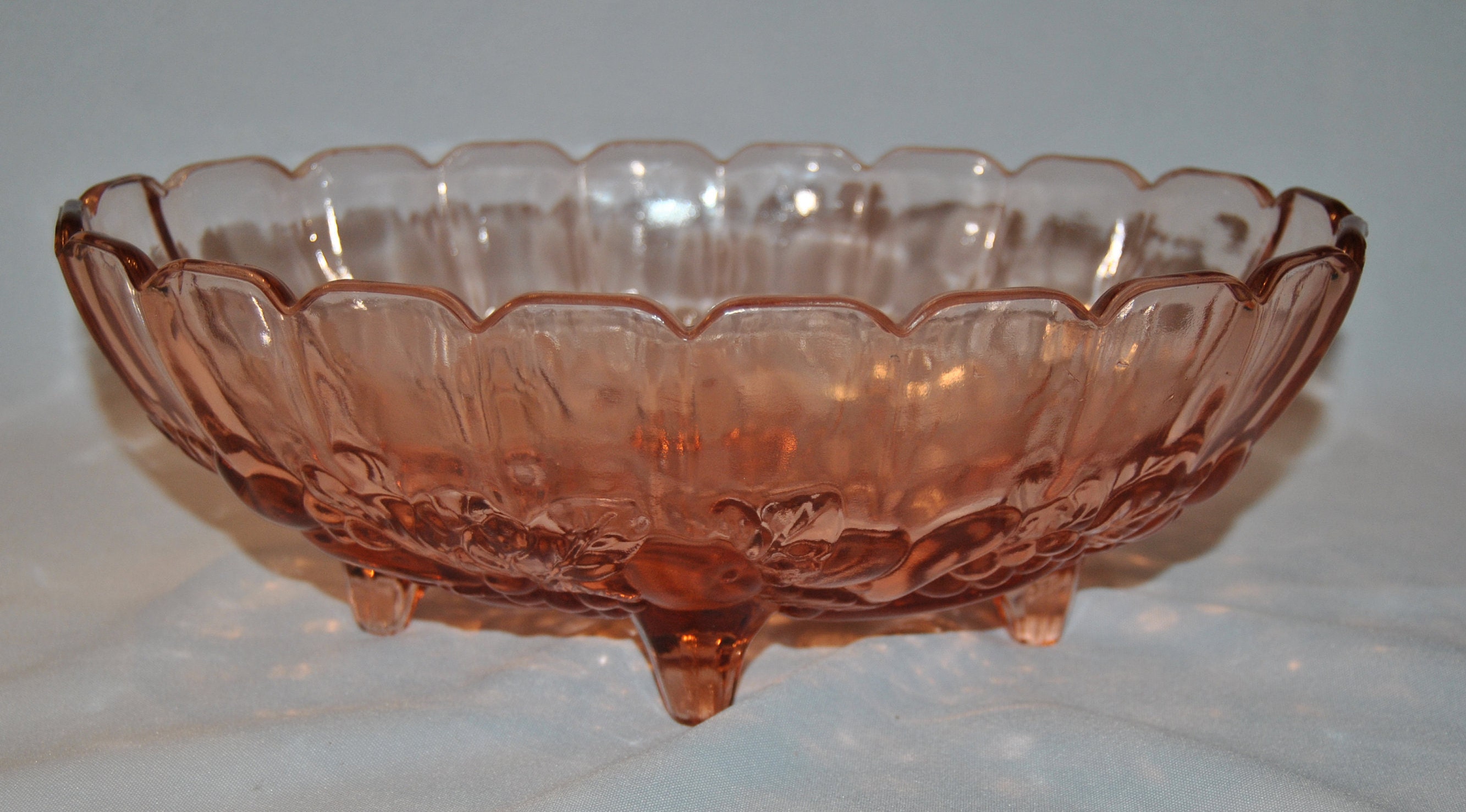 Beautiful Vintage Large Oval Pink Glass Fruit Bowl Etsy Canada