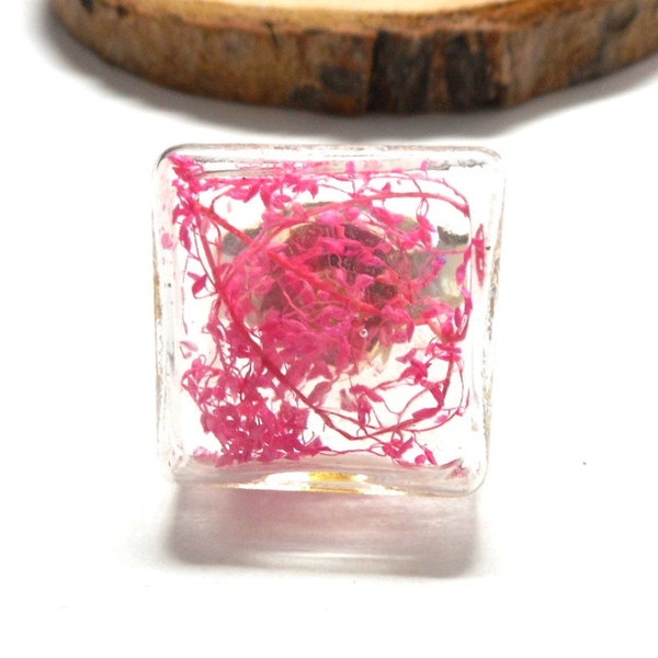 Bague globe carrée remplie de feuillage rose grand modèle par breloques et cie