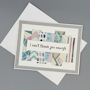 Cartes faites à la main, cartes de remerciement avec sentiment, idéales pour la famille et les amis. Un assortiment de techniques utilisées pour créer, unique en son genre