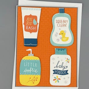 Cartes faites main, cartes de bébé avec sentiment, idéales pour la famille et les amis. Un assortiment de techniques utilisées pour créer, unique en son genre