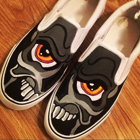 Eisen Mann Schuhe, kundenspezifische Schuhe, benutzerdefinierte Converse, Converse Allstars, Vans Schuhe, Schuhe gemalt Eisen Mann Schuhe, kundenspezifische Schuhe, benutzerdefinierte Converse, Converse Allstars, Vans Schuhe, Schuhe gemalt