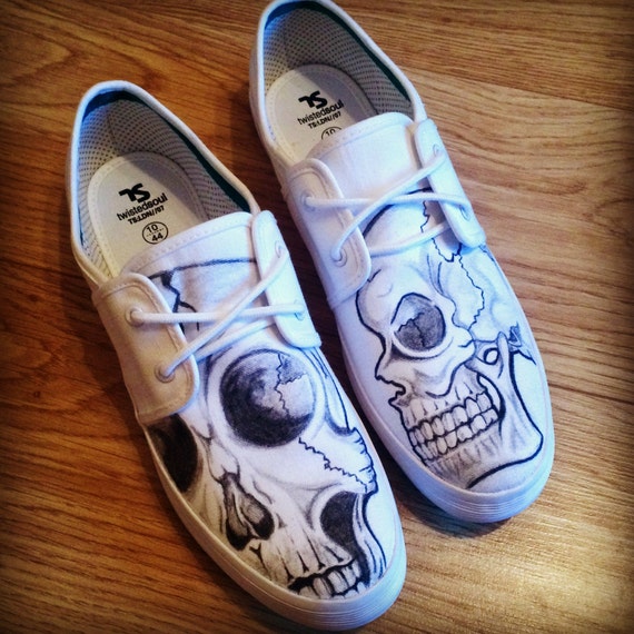 custom skull vans