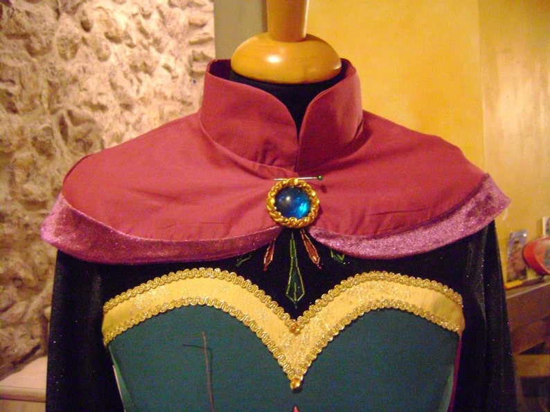 elsa coronation cosplay