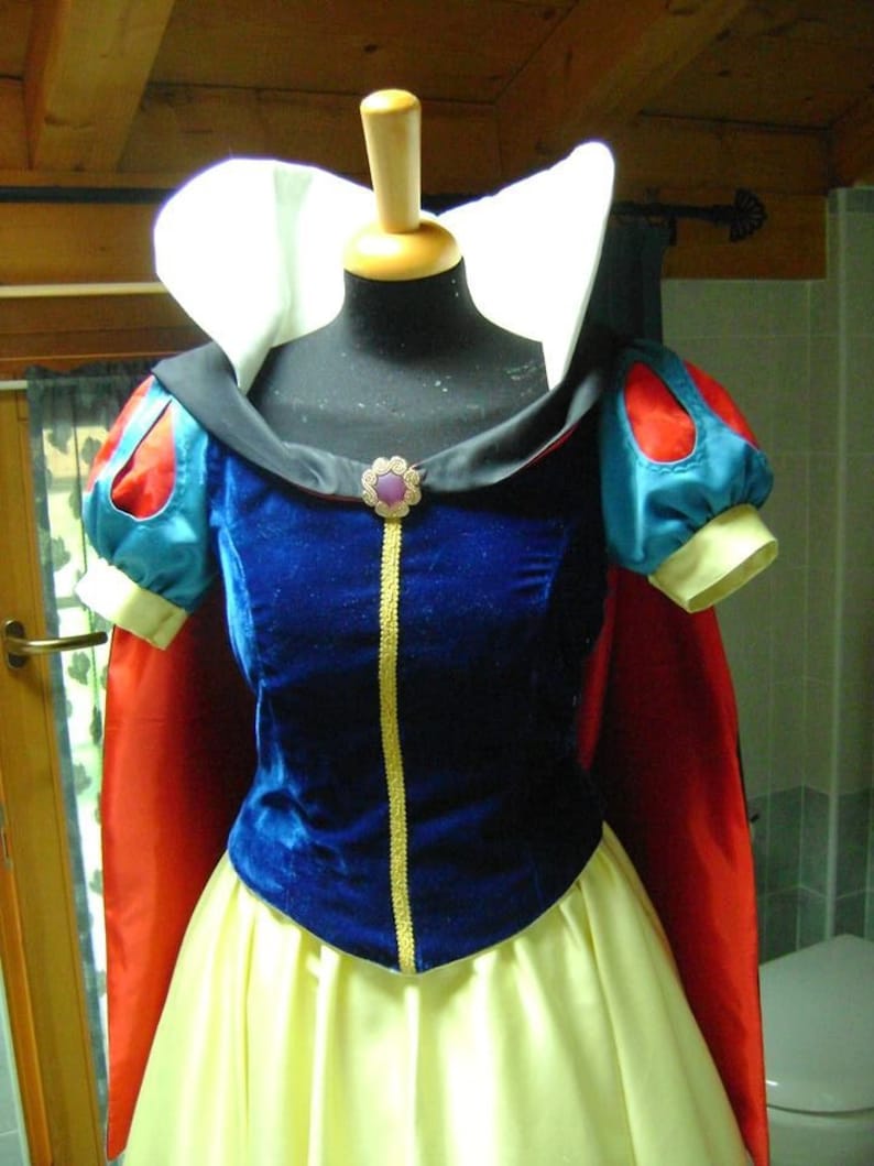 Robe de princesse Disney Blanche Neige | Etsy