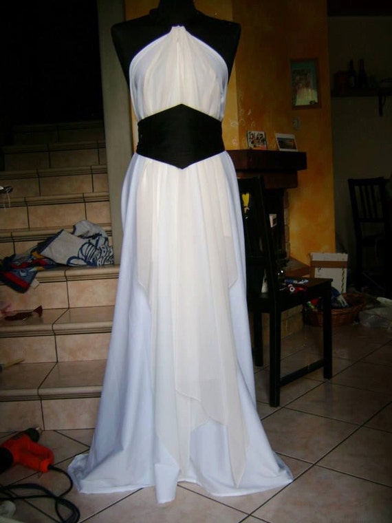 Daenerys Game of thrones white dress