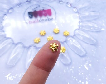 Snowflake Nail Charm (size: 8mmx8mm)