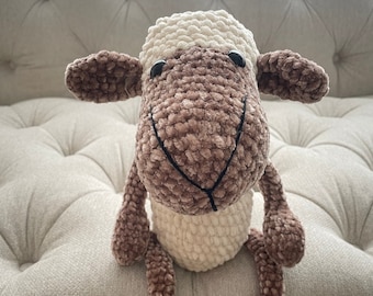 hand made sheep /lamb amigurumi