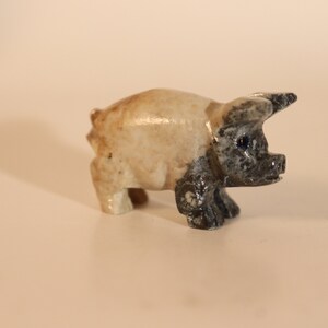 1-5 / 8 &quot;Hand geschnitzter Stein Speckstein Schwein Tier Fetisch Figur Made In Peru (Genaue Artikel abgebildet + kostenloser Versand !!)