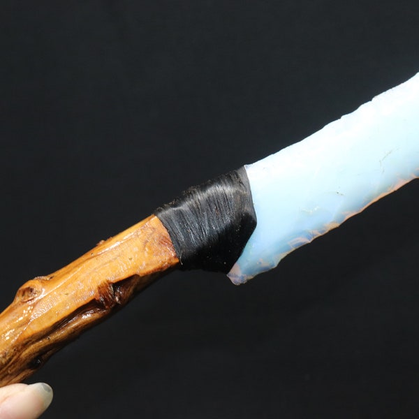 Flint Knapped Opalite Knife: Sagebrush Handle, Leather Sheath