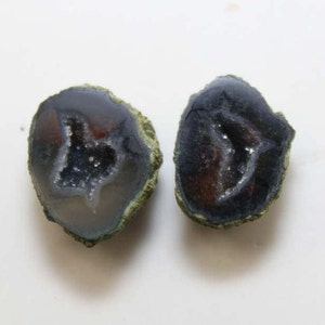 Tabasco BABY Geodes with Druzy Quartz . Great For Jewlery Making earrings; Vibrant Colors; Cut/Polished Hand Picked For Quality A.17
