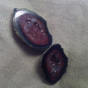 Tabasco BABY Geodes with Druzy Quartz . Great For Jewlery Making earrings; Vibrant Colors; Cut/Polished Hand Picked For Quality A.23