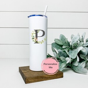 Alphabet Becher, Name Becher, Buchstabe P, Blumen, Gold, Geschenk für sie, Geburtstagsgeschenk, Muttertagsgeschenk, Geschenk für Mama, personalisiert,