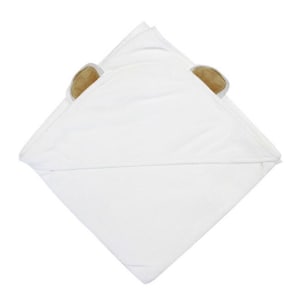 Op de afbeelding: Witte badcape met bruine berenoren. De badcape is gemaakt van zacht, absorberend materiaal en is perfect om een baby na het badje te drogen.