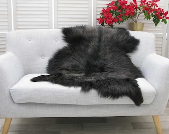 Genuine Icelandic Sheepskin Rug: Single Pelt, Long Wool