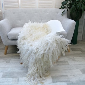 White Curly Wool SHEEPSKIN Rug MONGOLIAN Large Luxurious Decorative Chair Sofa Floor Cover Lambskin MS image 5