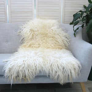 White Curly Wool SHEEPSKIN Rug MONGOLIAN Large Luxurious Decorative Chair Sofa Floor Cover Lambskin MS image 7