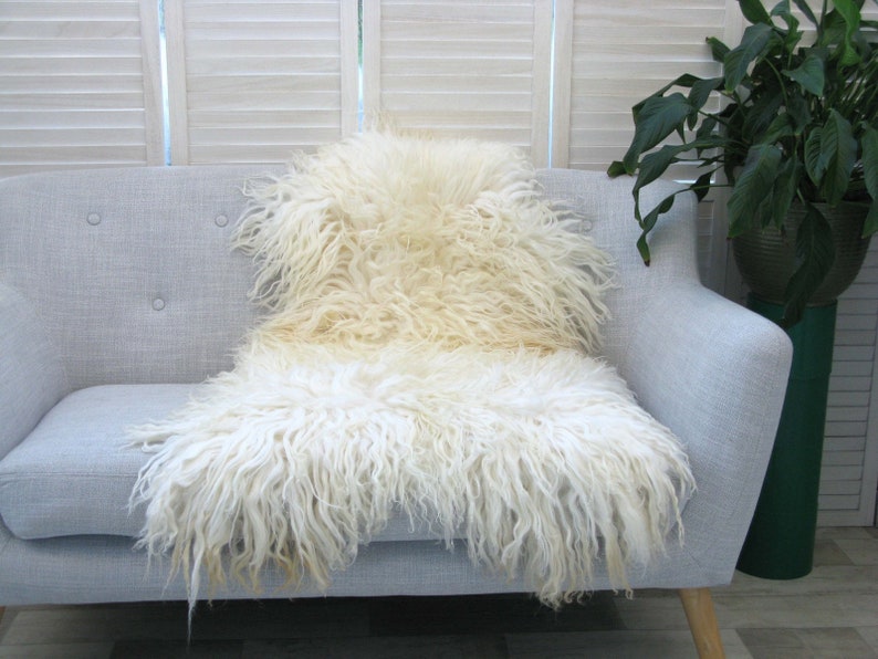 White Curly Wool SHEEPSKIN Rug MONGOLIAN Large Luxurious Decorative Chair Sofa Floor Cover Lambskin MS image 7