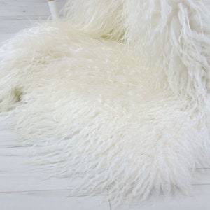 White Curly Wool SHEEPSKIN Rug MONGOLIAN Large Luxurious Decorative Chair Sofa Floor Cover Lambskin MS image 6