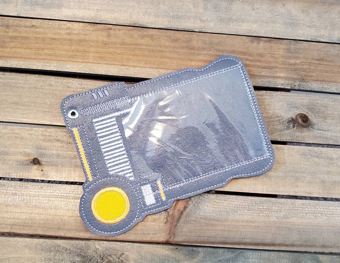multipass card holder