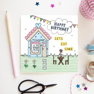 Carte Joyeux anniversaire de salon de thé | Gâteau de joyeux anniversaire |  Thé de l'après-midi | Conception mignonne | Illustration et impression à la main au Royaume-Uni