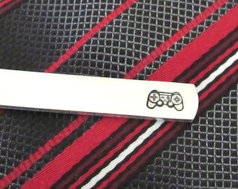 Gamer Tie Clip, Geek Gifts, Gamer Wedding, Personalized Tie Bar, Groomsmen Tie Clip, Engraved Tie Bar, Father of the Bride, Birthday Gifts