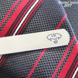 Dragon Wedding, Engraved Tie Clip, Custom Tie Clip, Groomsmen Tie Clip, Personalized Tie Bar, Dragon Gifts, Dungeons and Dragons, Dnd